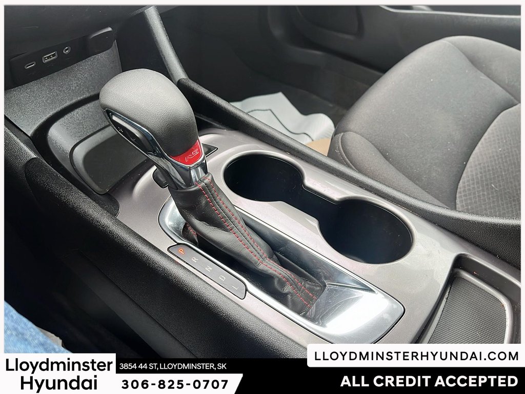 2021 Chevrolet Malibu RS in Lloydminster, Saskatchewan - 18 - w1024h768px