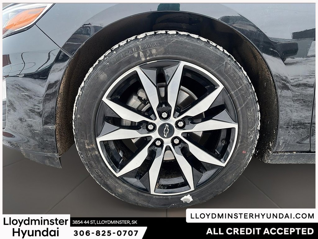 2021 Chevrolet Malibu RS in Lloydminster, Saskatchewan - 10 - w1024h768px