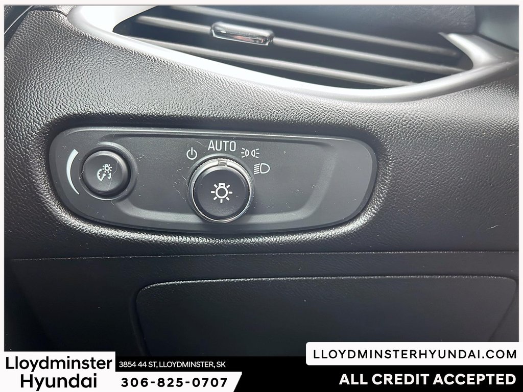 2021 Chevrolet Malibu RS in Lloydminster, Saskatchewan - 19 - w1024h768px