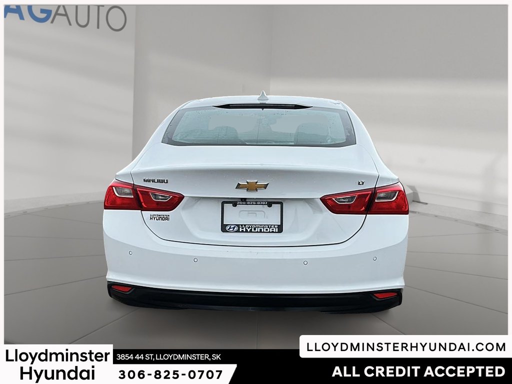 2023 Chevrolet Malibu LT in Lloydminster, Saskatchewan - 6 - w1024h768px