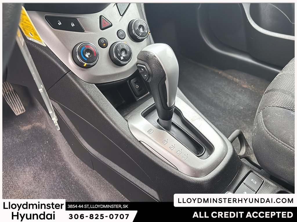 2017 Chevrolet Sonic LT in Lloydminster, Saskatchewan - 16 - w1024h768px