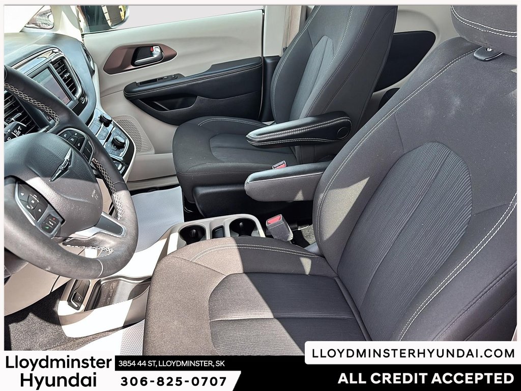 2023 Chrysler Grand Caravan SXT in Lloydminster, Saskatchewan - 11 - w1024h768px
