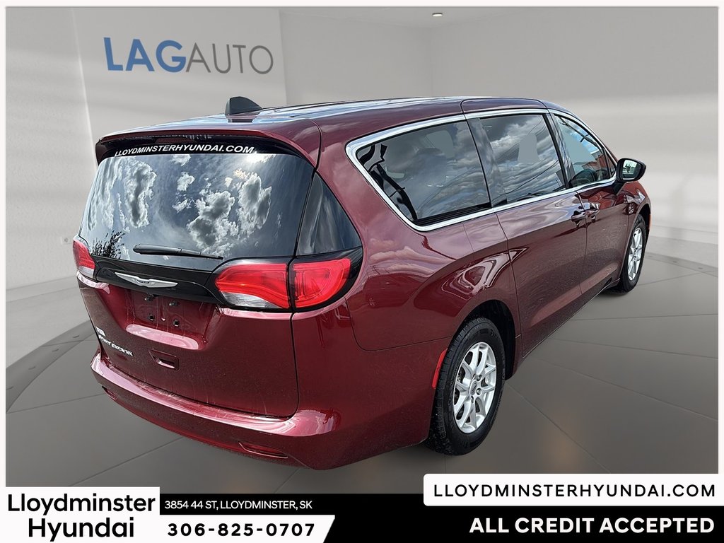 2023 Chrysler Grand Caravan SXT in Lloydminster, Saskatchewan - 5 - w1024h768px