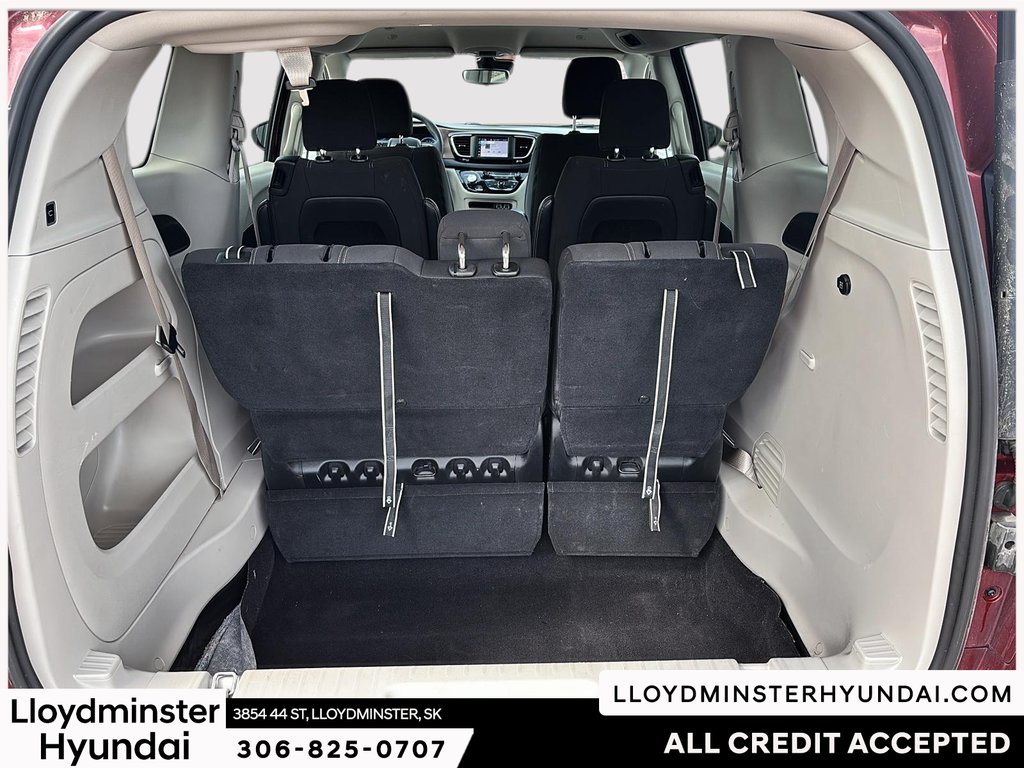 2023 Chrysler Grand Caravan SXT in Lloydminster, Saskatchewan - 9 - w1024h768px