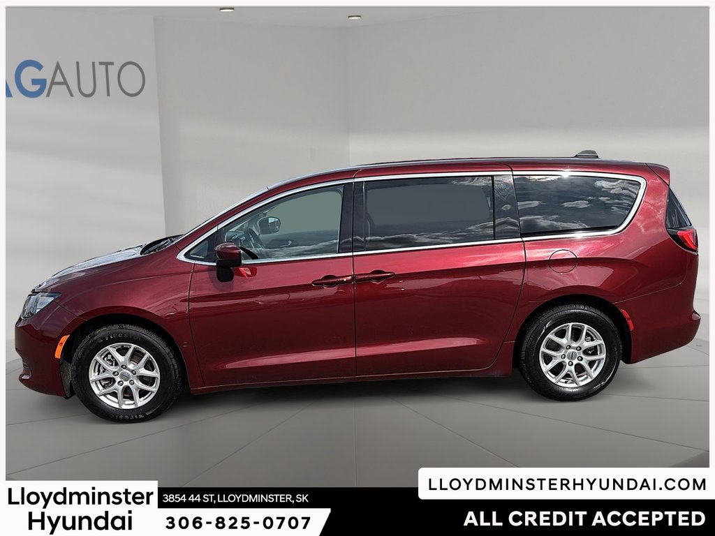 2023 Chrysler Grand Caravan SXT in Lloydminster, Saskatchewan - 8 - w1024h768px
