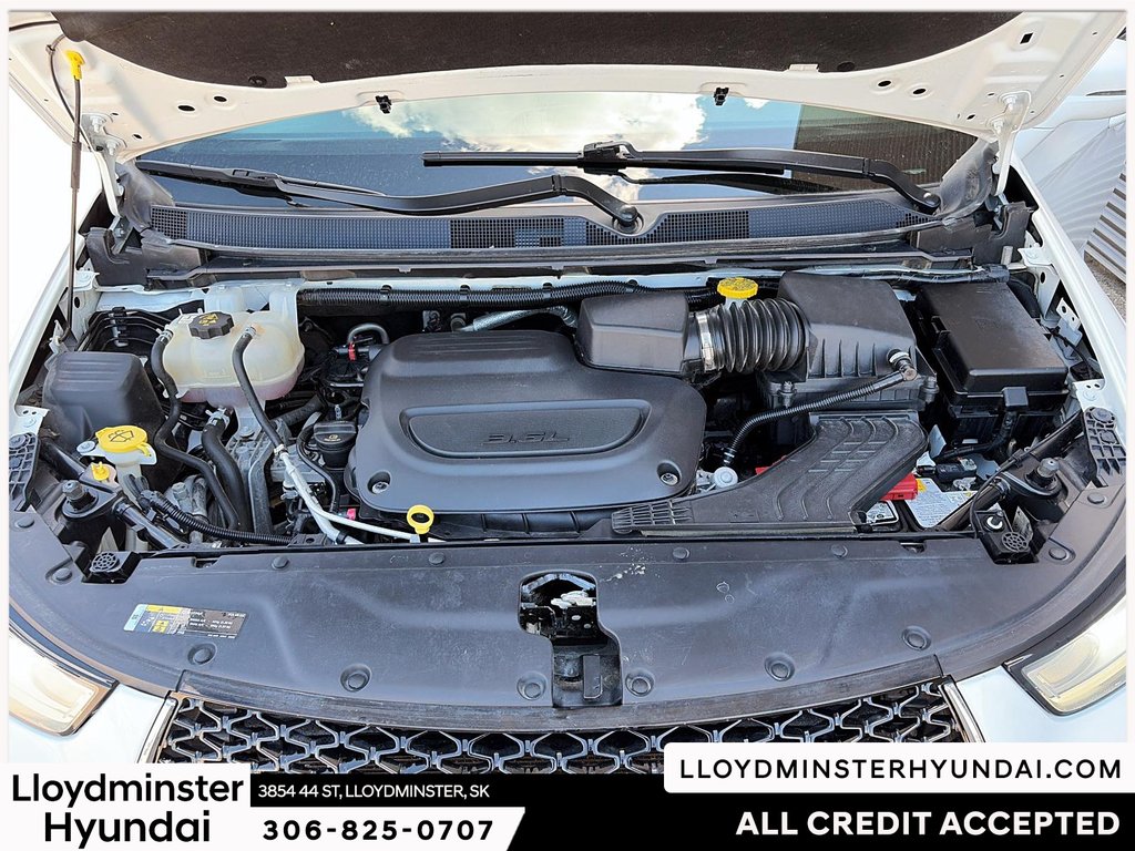 2021 Chrysler Pacifica Touring in Lloydminster, Saskatchewan - 12 - w1024h768px