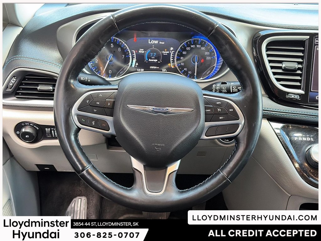 2021 Chrysler Pacifica Touring in Lloydminster, Saskatchewan - 18 - w1024h768px
