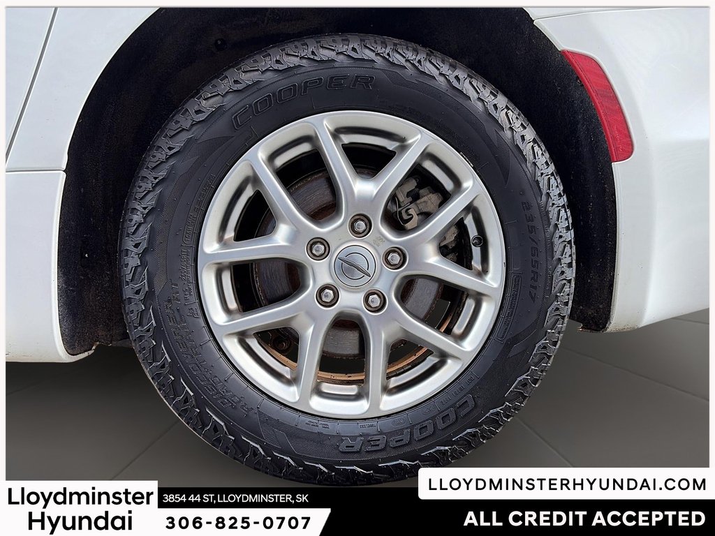2021 Chrysler Pacifica Touring in Lloydminster, Saskatchewan - 11 - w1024h768px