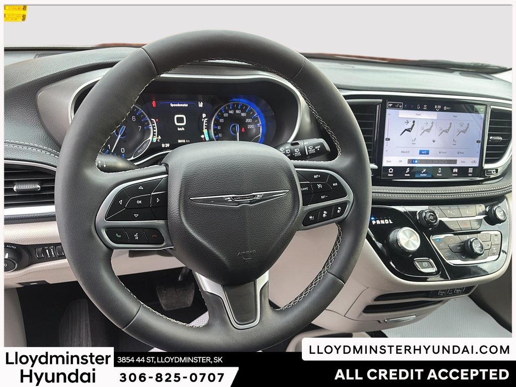2024 Chrysler Pacifica Touring-L in Lloydminster, Saskatchewan - 14 - w1024h768px