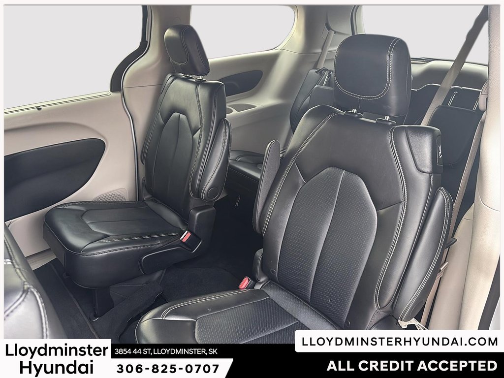 2024 Chrysler Pacifica Touring-L in Lloydminster, Saskatchewan - 21 - w1024h768px