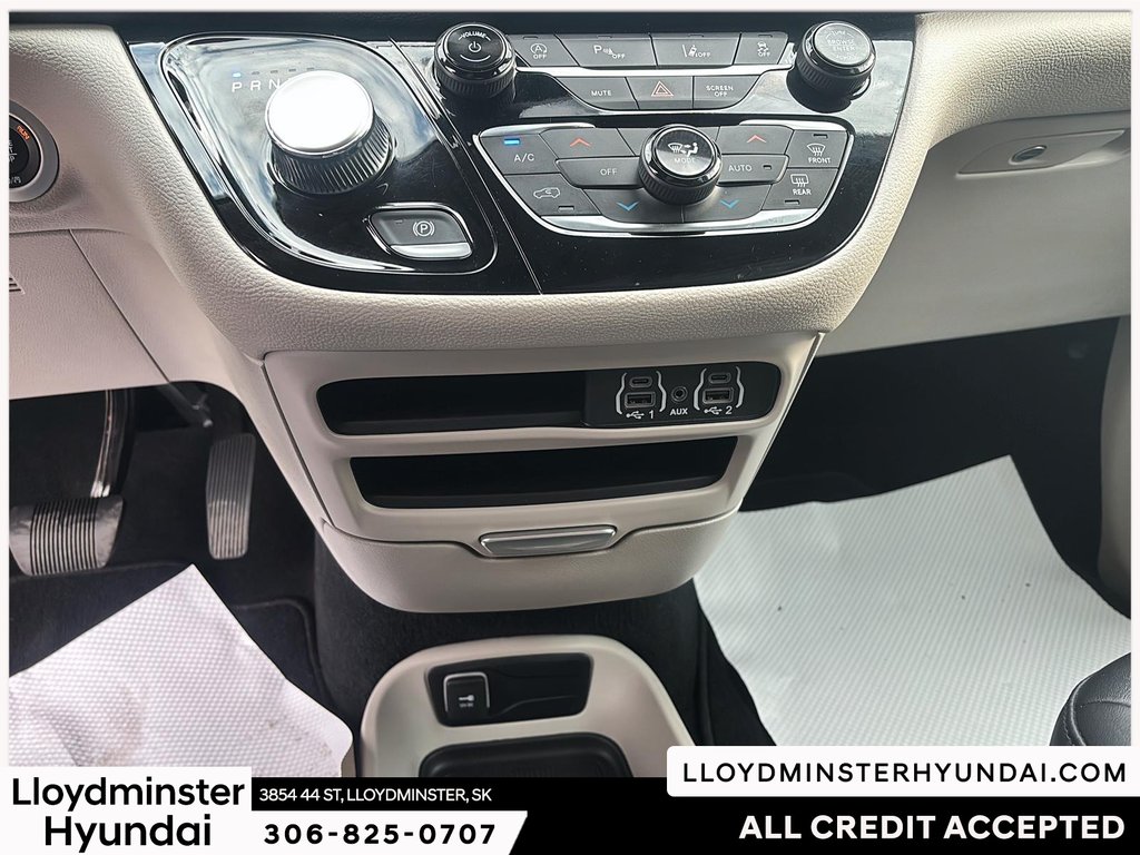 2024 Chrysler Pacifica Touring-L in Lloydminster, Saskatchewan - 18 - w1024h768px
