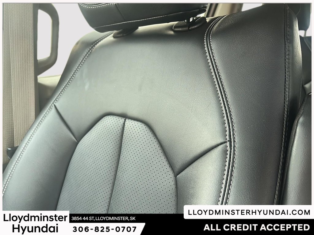 2024 Chrysler Pacifica Touring-L in Lloydminster, Saskatchewan - 20 - w1024h768px