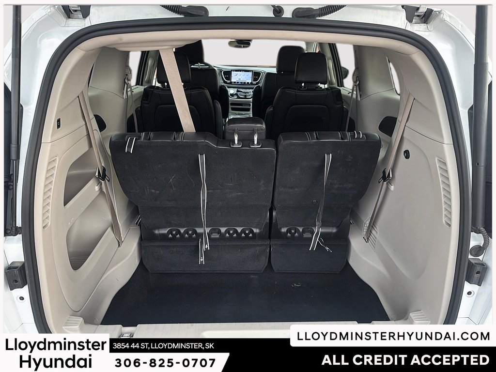 2024 Chrysler Pacifica Touring-L in Lloydminster, Saskatchewan - 9 - w1024h768px