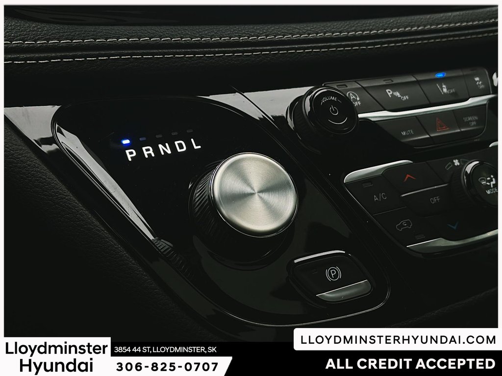 2024 Chrysler Pacifica Touring-L in Lloydminster, Saskatchewan - 18 - w1024h768px