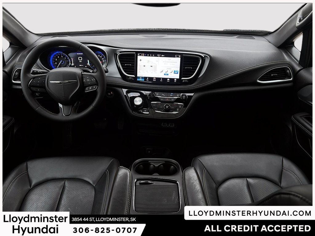 2024 Chrysler Pacifica Touring-L in Lloydminster, Saskatchewan - 13 - w1024h768px