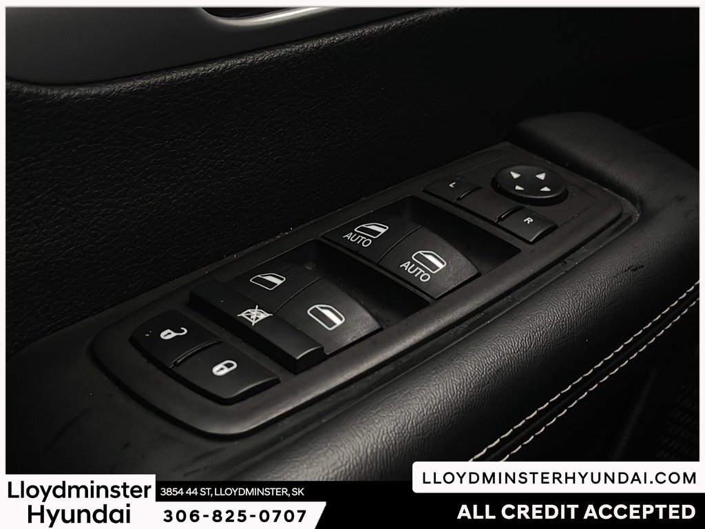 2024 Chrysler Pacifica Touring-L in Lloydminster, Saskatchewan - 14 - w1024h768px