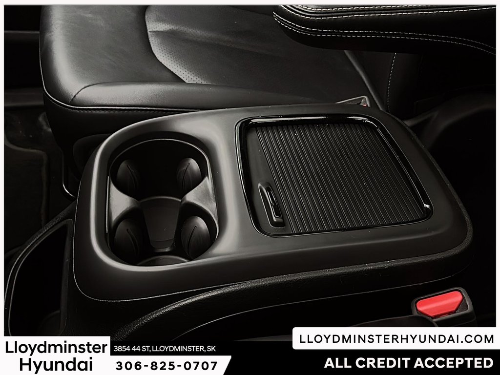 2024 Chrysler Pacifica Touring-L in Lloydminster, Saskatchewan - 27 - w1024h768px