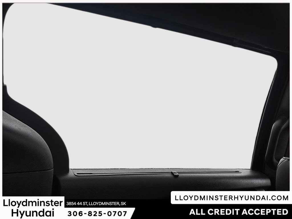 2024 Chrysler Pacifica Touring-L in Lloydminster, Saskatchewan - 28 - w1024h768px