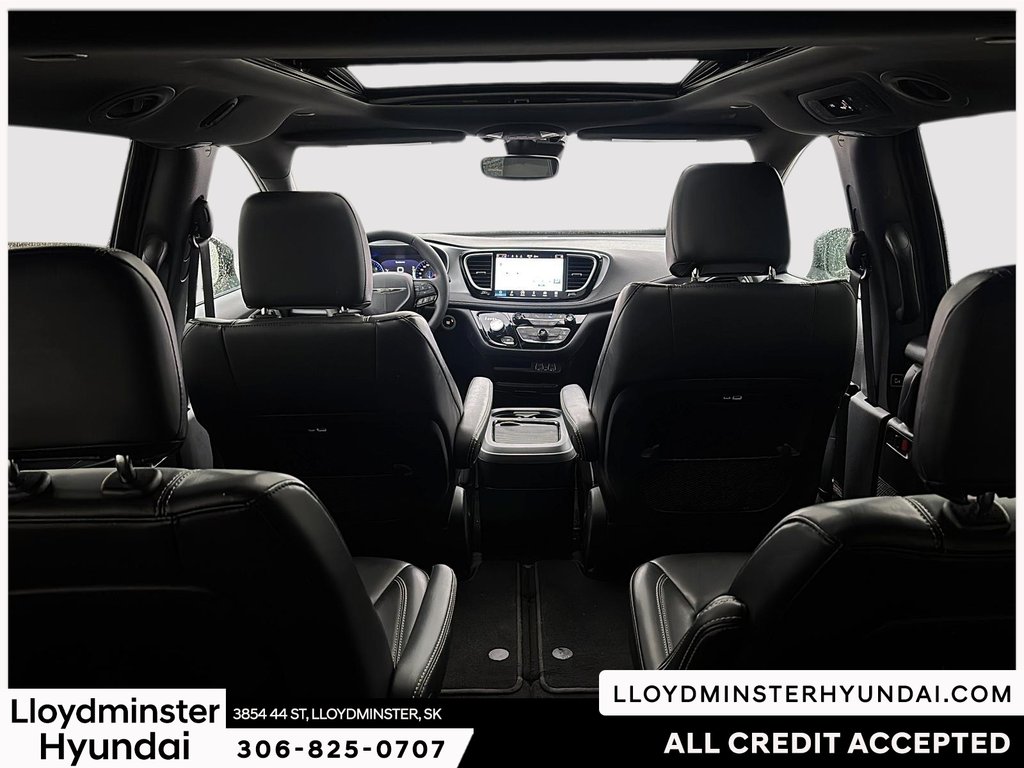 2024 Chrysler Pacifica Touring-L in Lloydminster, Saskatchewan - 30 - w1024h768px