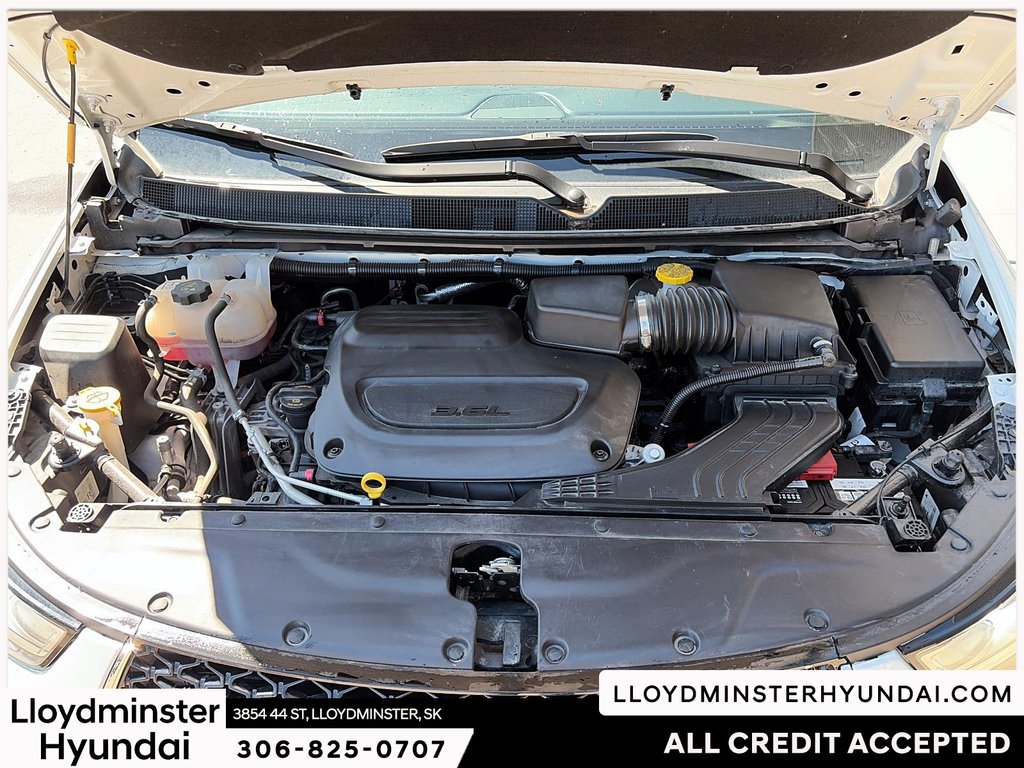 2024 Chrysler Pacifica Touring-L in Lloydminster, Saskatchewan - 11 - w1024h768px