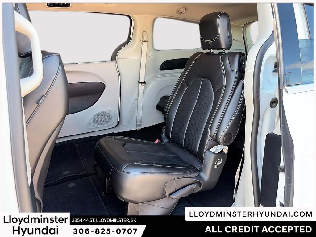 2024 Chrysler Pacifica Touring-L in Lloydminster, Saskatchewan - 13 - w1024h768px