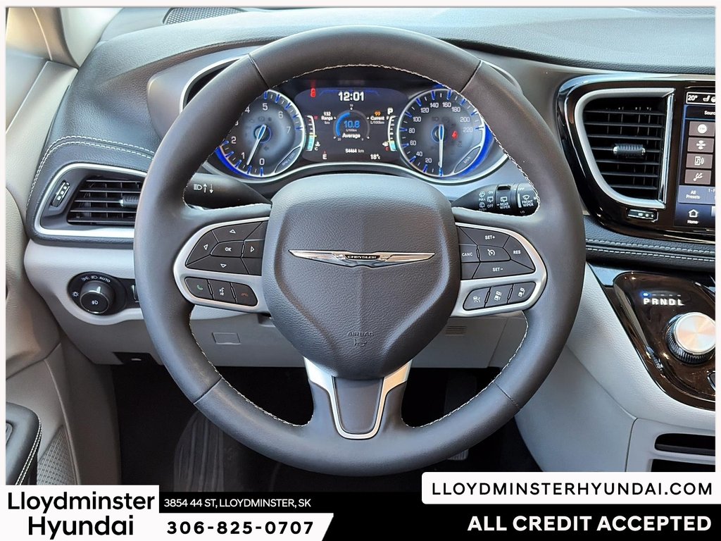 2024 Chrysler Pacifica Touring-L in Lloydminster, Saskatchewan - 17 - w1024h768px