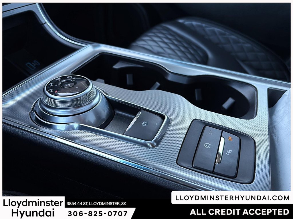 2023 Ford Edge Titanium in Lloydminster, Saskatchewan - 19 - w1024h768px