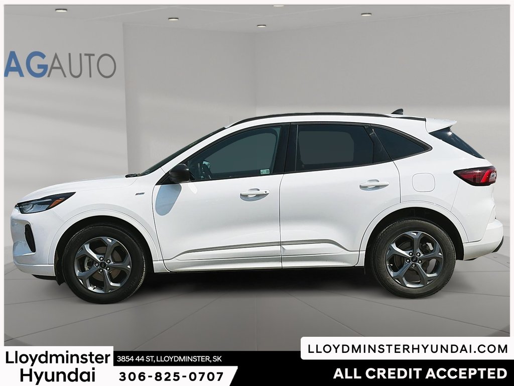2023 Ford Escape Hybrid ST-Line in Lloydminster, Saskatchewan - 8 - w1024h768px