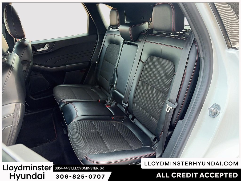 2023 Ford Escape Hybrid ST-Line in Lloydminster, Saskatchewan - 13 - w1024h768px