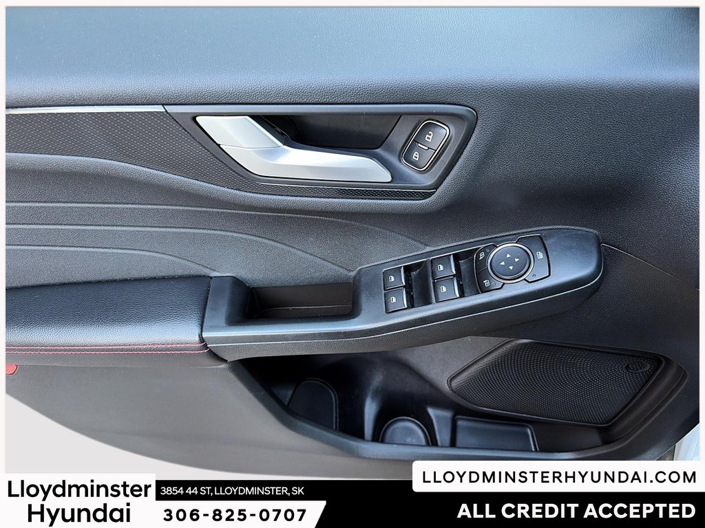 2023 Ford Escape Hybrid ST-Line in Lloydminster, Saskatchewan - 15 - w1024h768px