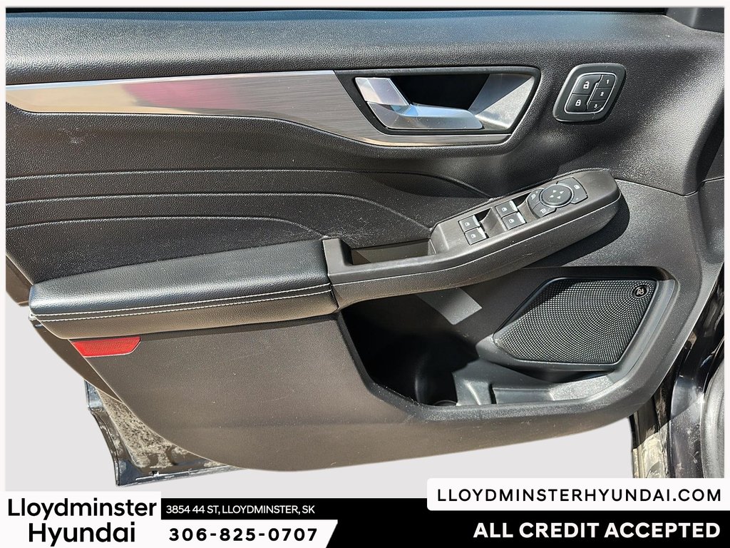 2021 Ford Escape Titanium in Lloydminster, Saskatchewan - 13 - w1024h768px