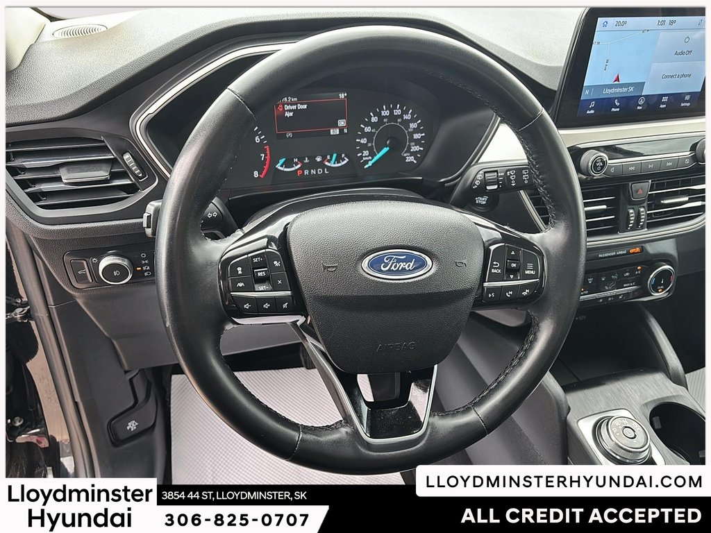 2022 Ford Escape SEL in Lloydminster, Saskatchewan - 14 - w1024h768px