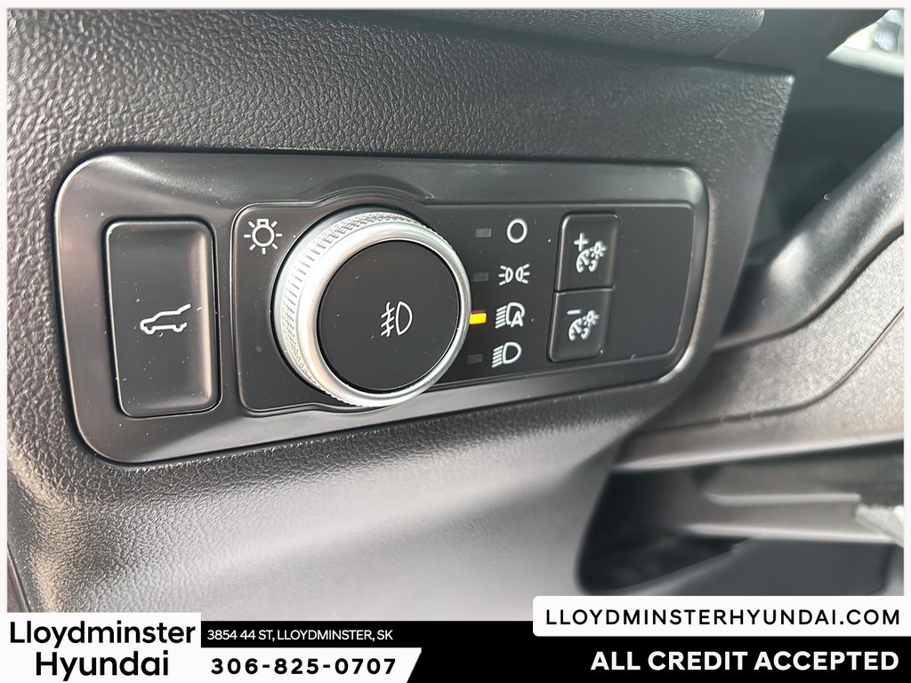 2022 Ford Escape SEL in Lloydminster, Saskatchewan - 20 - w1024h768px