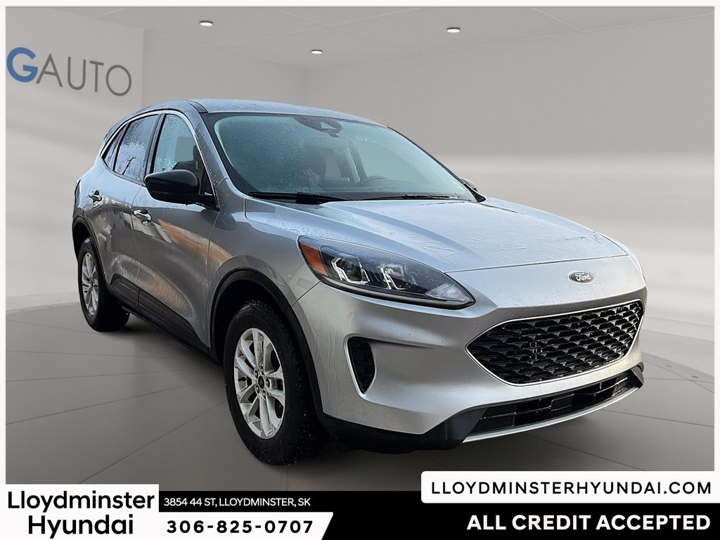 2022 Ford Escape SE in Lloydminster, Saskatchewan - 3 - w1024h768px