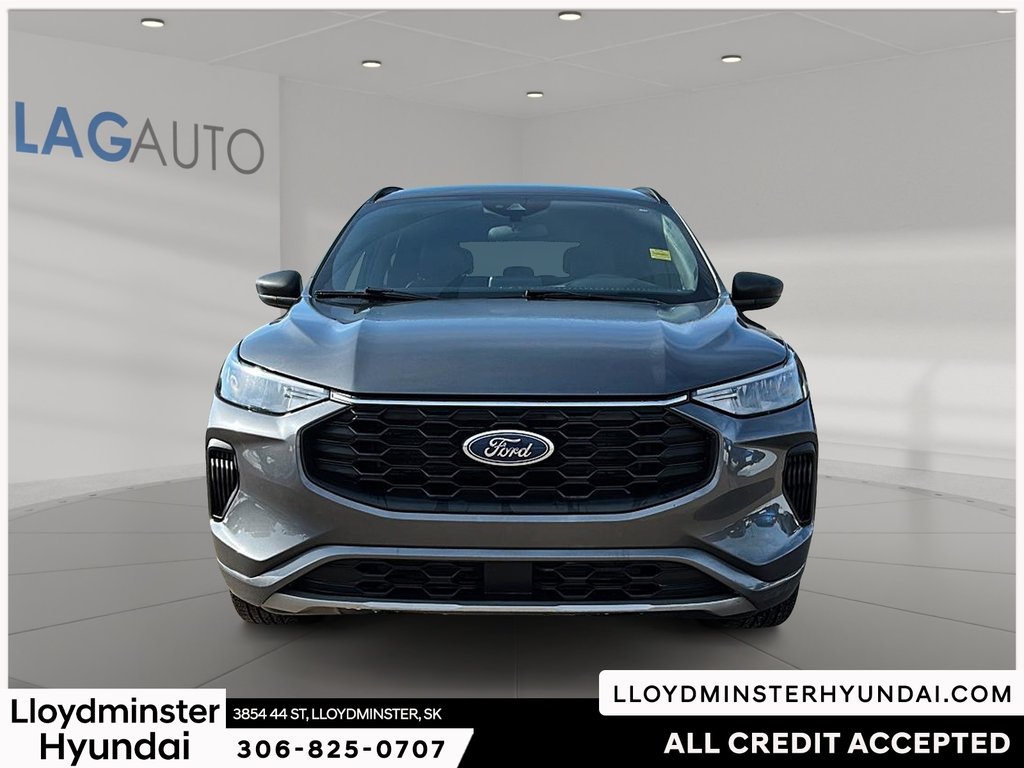 2023 Ford Escape ST-Line in Lloydminster, Saskatchewan - 2 - w1024h768px