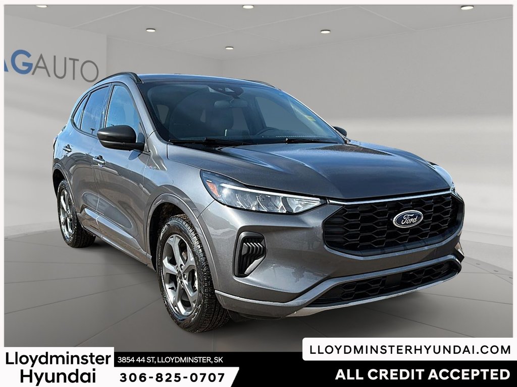 2023 Ford Escape ST-Line in Lloydminster, Saskatchewan - 3 - w1024h768px