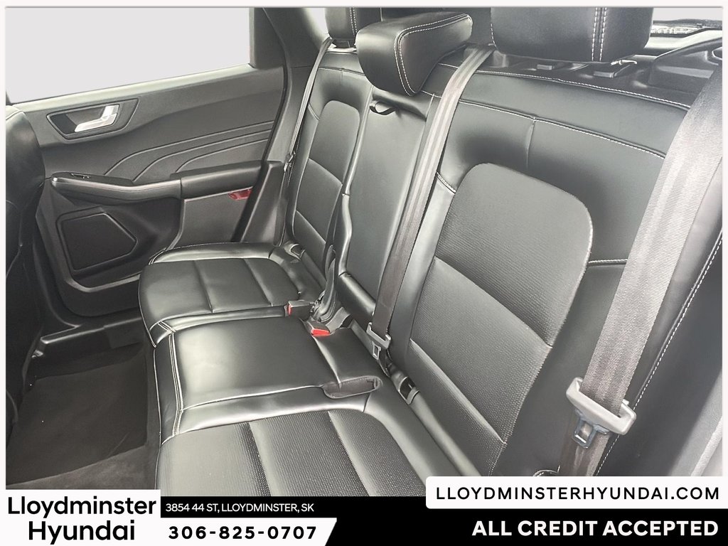 2024 Ford Escape Platinum in Lloydminster, Saskatchewan - 23 - w1024h768px