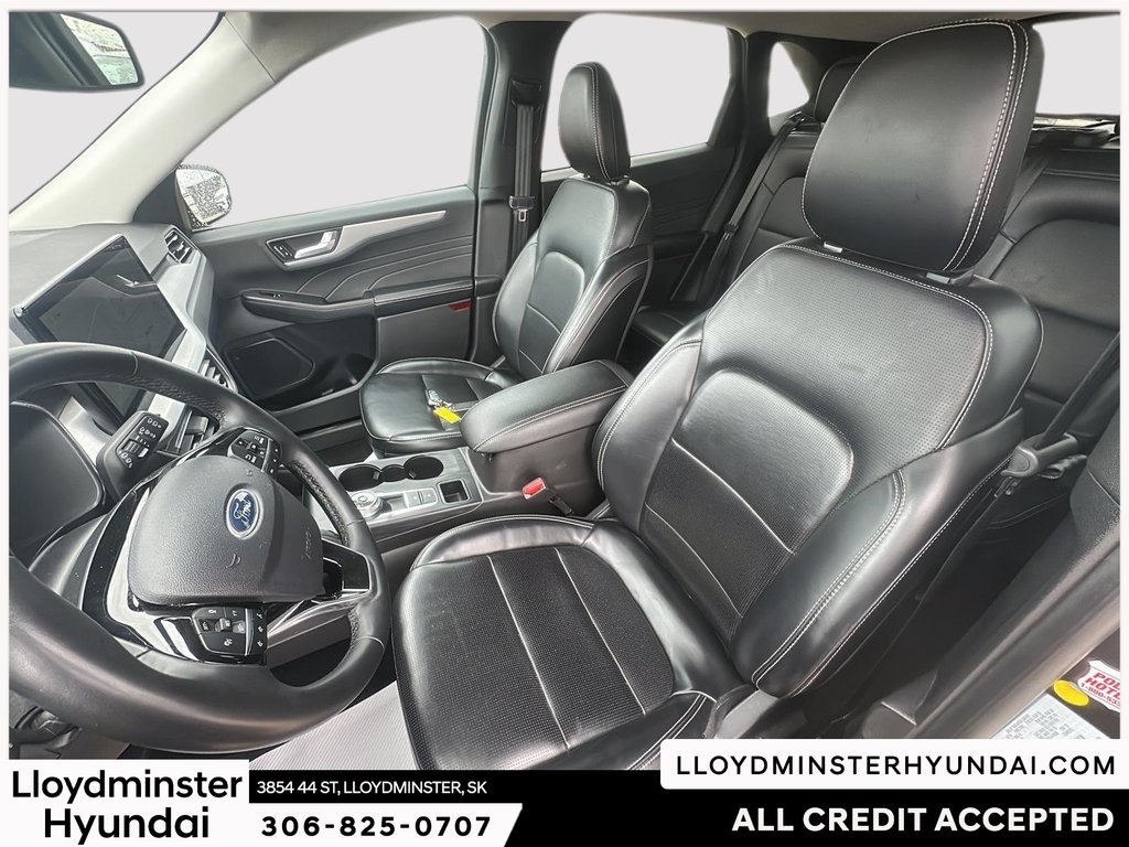 2024 Ford Escape Platinum in Lloydminster, Saskatchewan - 11 - w1024h768px
