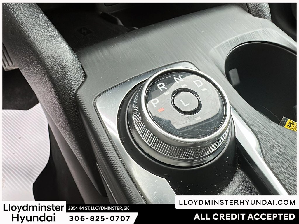 2025 Ford Escape Platinum in Lloydminster, Saskatchewan - 17 - w1024h768px