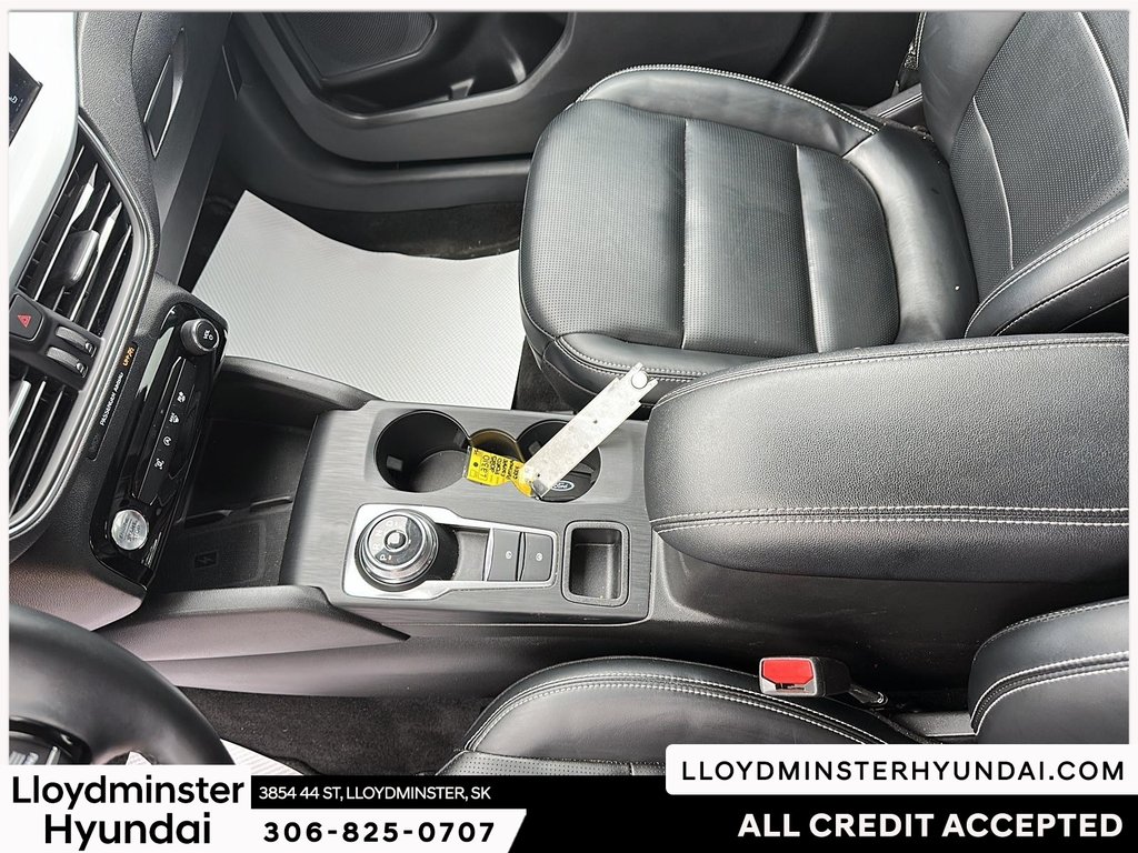 2025 Ford Escape Platinum in Lloydminster, Saskatchewan - 12 - w1024h768px