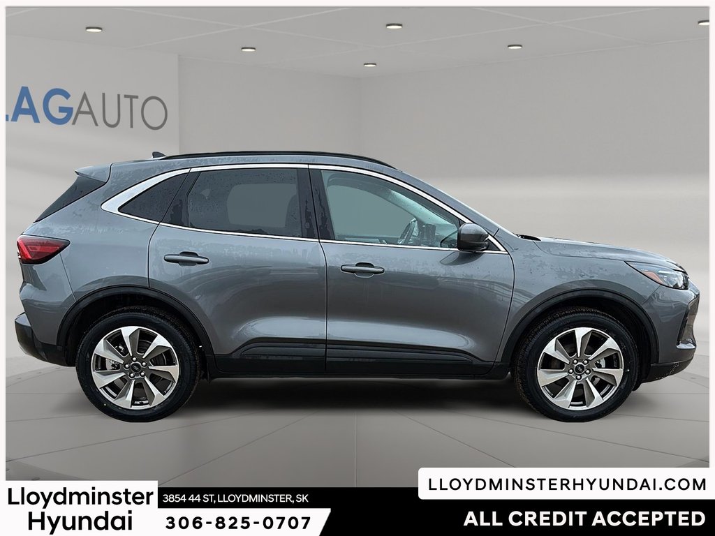 2025 Ford Escape Platinum in Lloydminster, Saskatchewan - 4 - w1024h768px