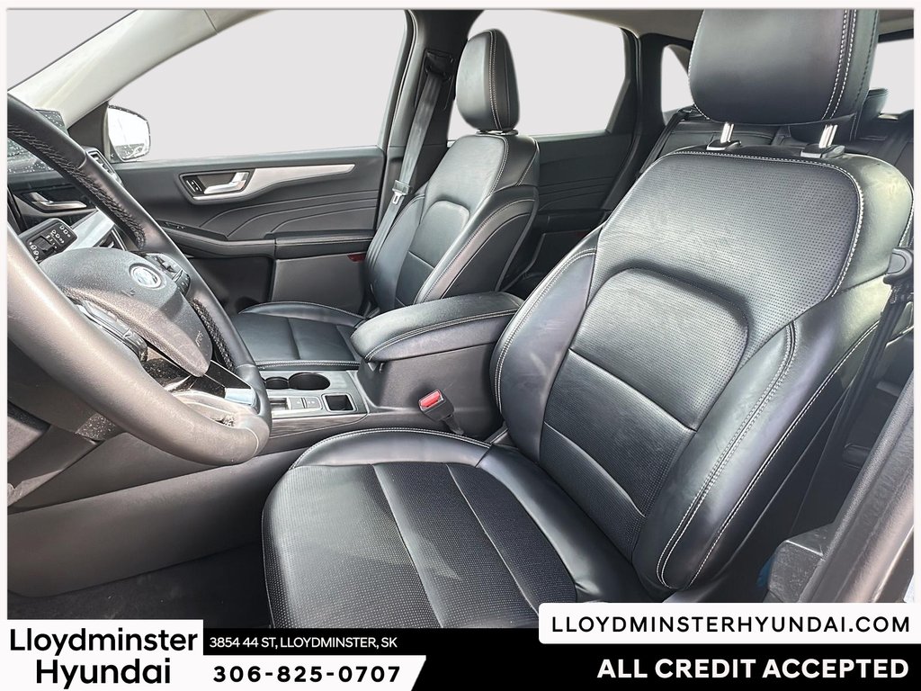 2025 Ford Escape Platinum in Lloydminster, Saskatchewan - 11 - w1024h768px