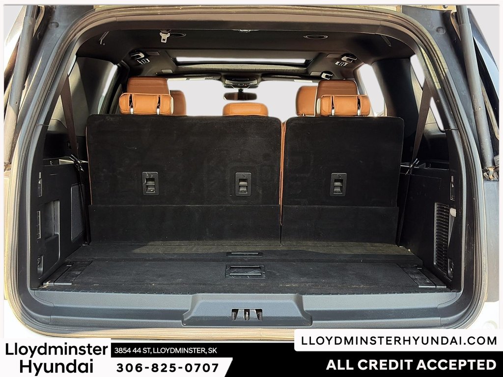 2023 Ford Expedition Max Platinum in Lloydminster, Saskatchewan - 10 - w1024h768px