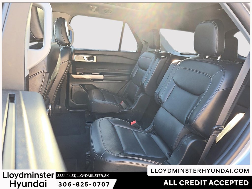2023 Ford Explorer Limited in Lloydminster, Saskatchewan - 14 - w1024h768px