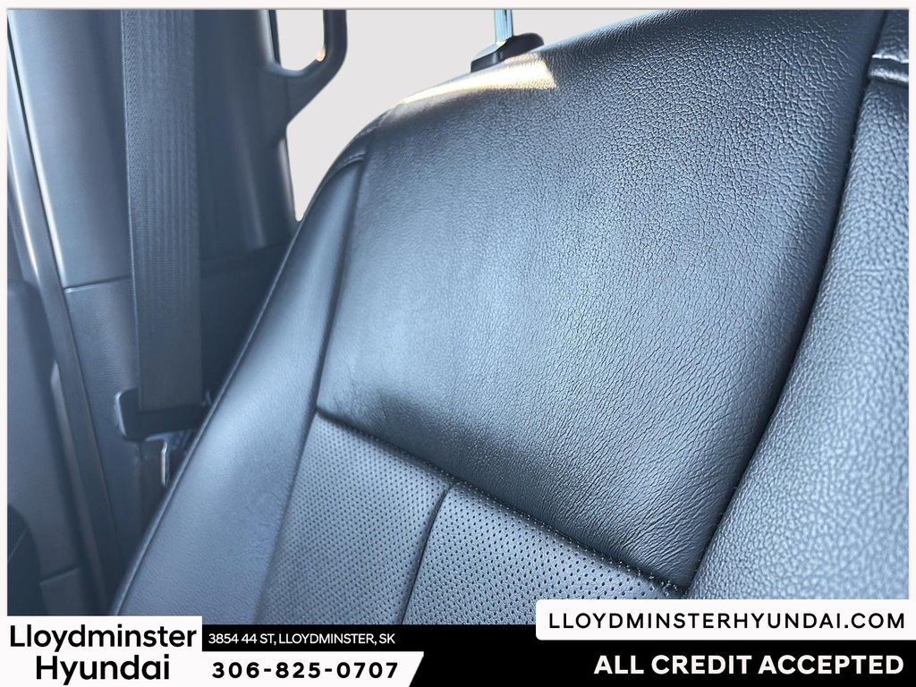 2022 Ford Super Duty F-350 SRW LARIAT in Lloydminster, Saskatchewan - 23 - w1024h768px
