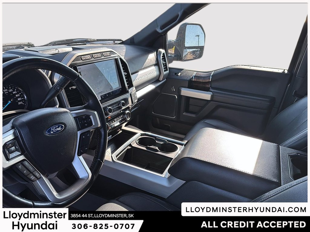 2022 Ford Super Duty F-350 SRW LARIAT in Lloydminster, Saskatchewan - 12 - w1024h768px