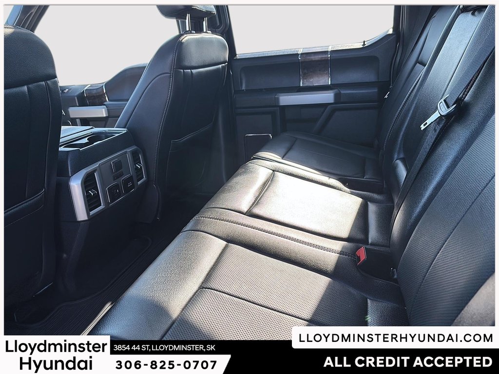 2022 Ford Super Duty F-350 SRW LARIAT in Lloydminster, Saskatchewan - 24 - w1024h768px