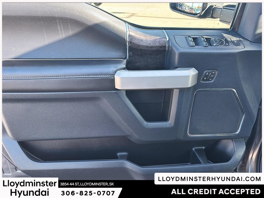 2022 Ford Super Duty F-350 SRW LARIAT in Lloydminster, Saskatchewan - 13 - w1024h768px