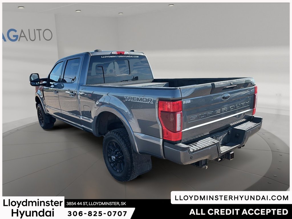 2022 Ford Super Duty F-350 SRW LARIAT in Lloydminster, Saskatchewan - 8 - w1024h768px