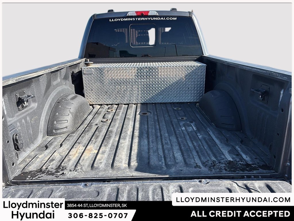 2022 Ford Super Duty F-350 SRW LARIAT in Lloydminster, Saskatchewan - 19 - w1024h768px